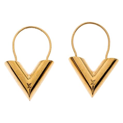 louis vuitton essential v earrings